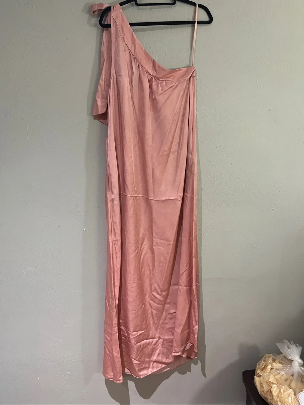 Free people Soa pink satin one maxi shoulder dress sz M